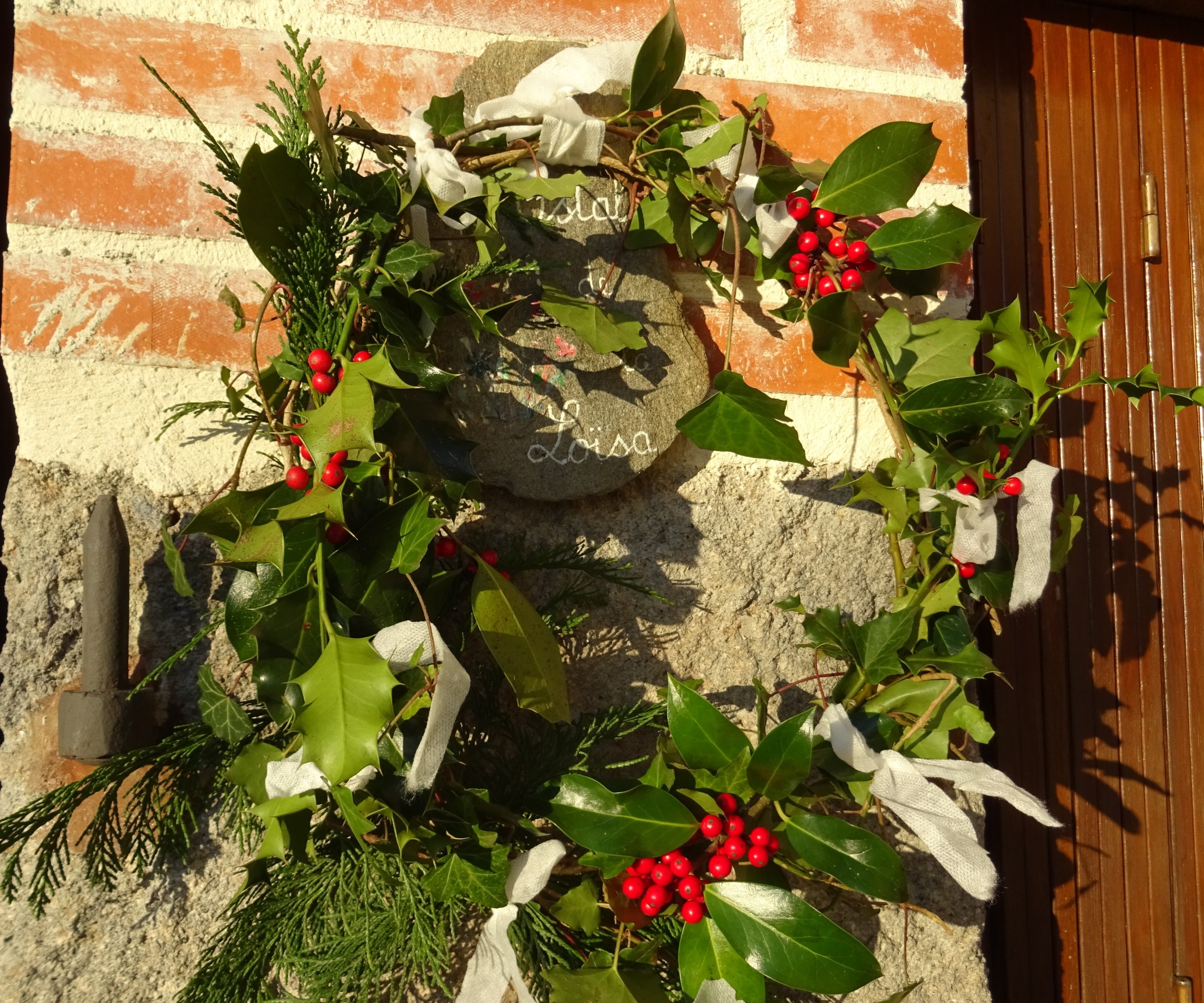 2025 dec plaque et couronne m